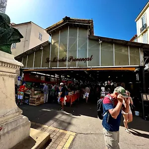 Neuf Vieil Francia